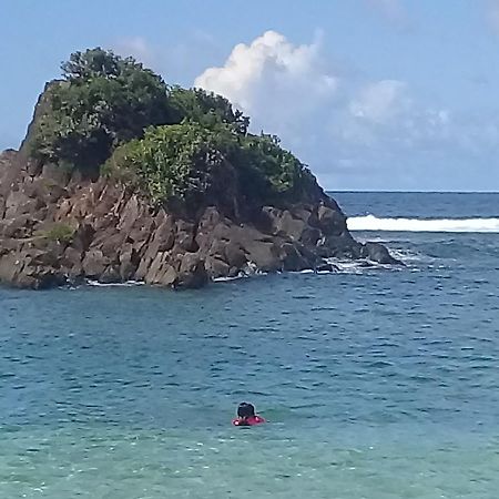 Josurfinn, Puraran Beach Baras  Zewnętrze zdjęcie